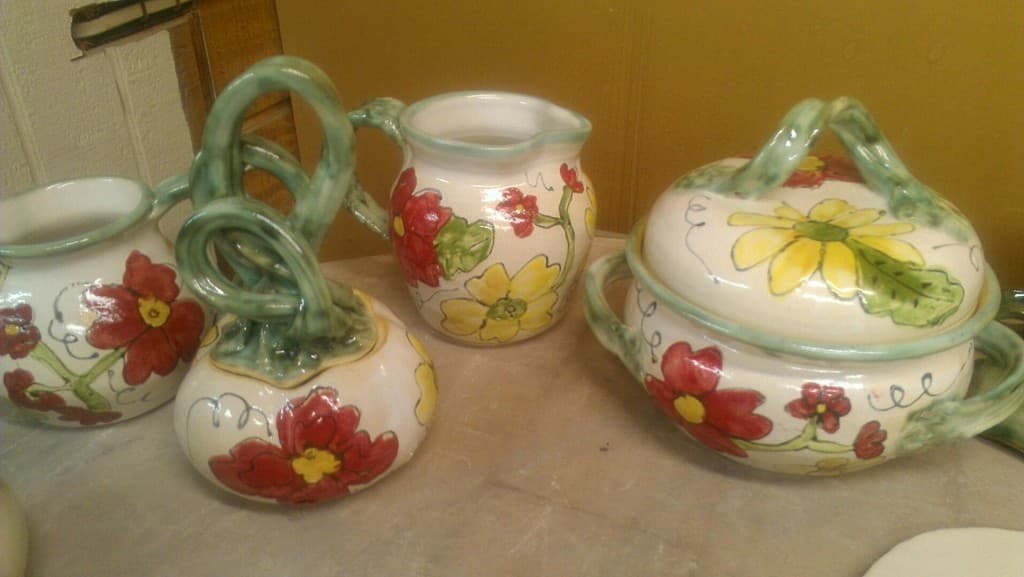 Classic Patterns pottery image 19