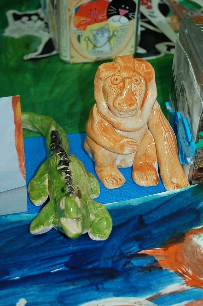 Student Patterns pottery image 4