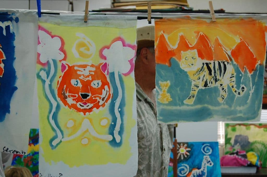 Student Patterns pottery image 12