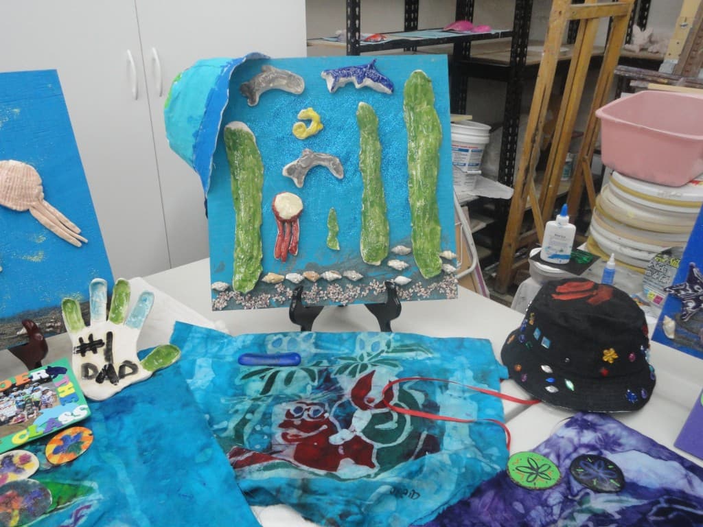 Student Patterns pottery image 26